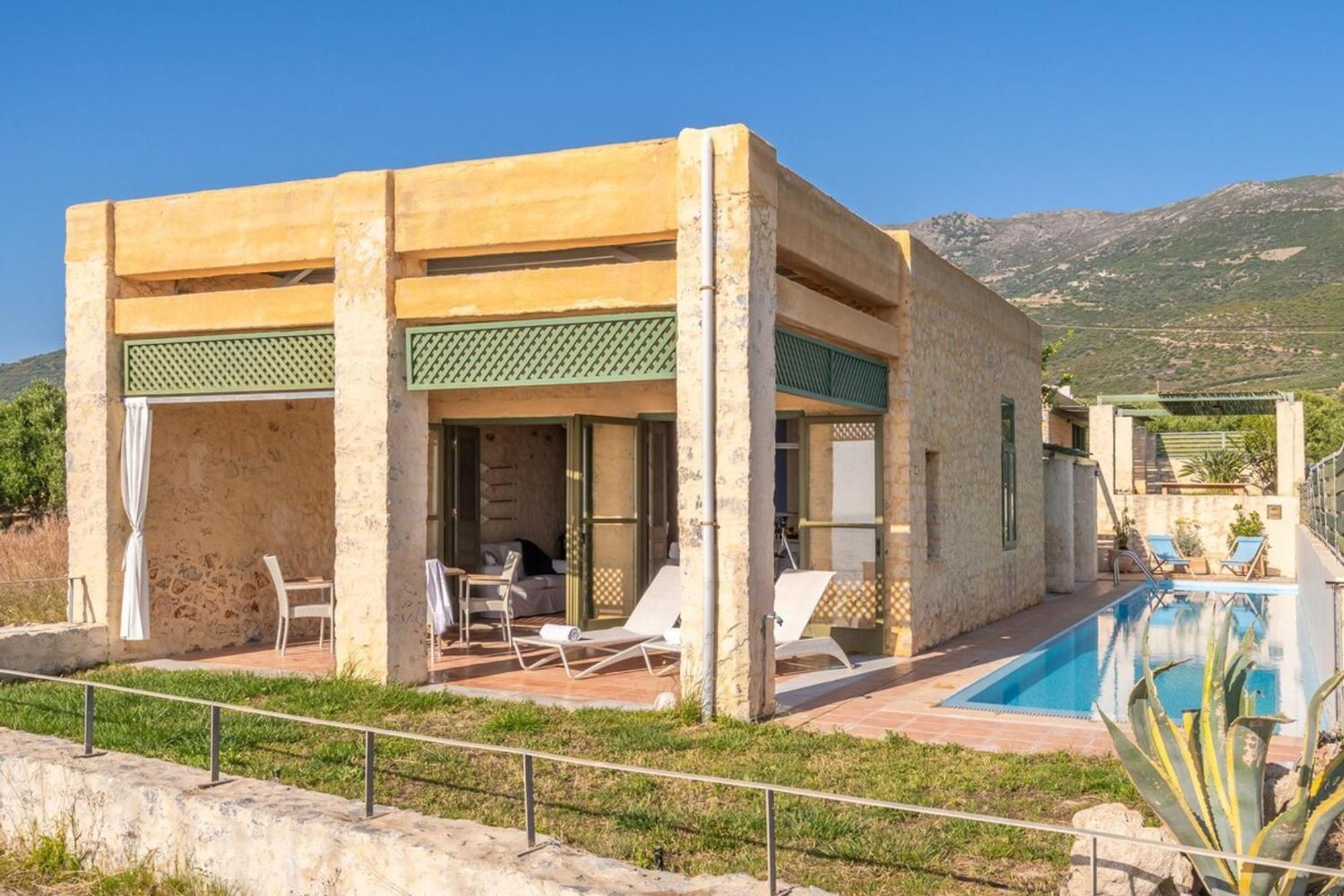 Villa Mediterranea, With Heated Pool Livadia  Εξωτερικό φωτογραφία