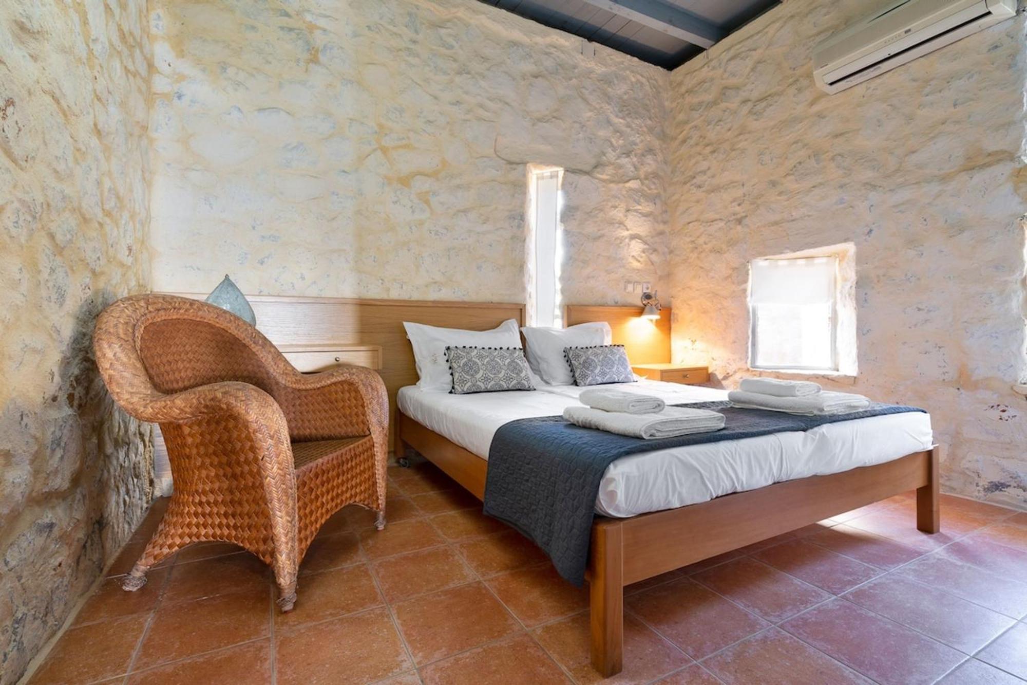 Villa Mediterranea, With Heated Pool Livadia  Εξωτερικό φωτογραφία