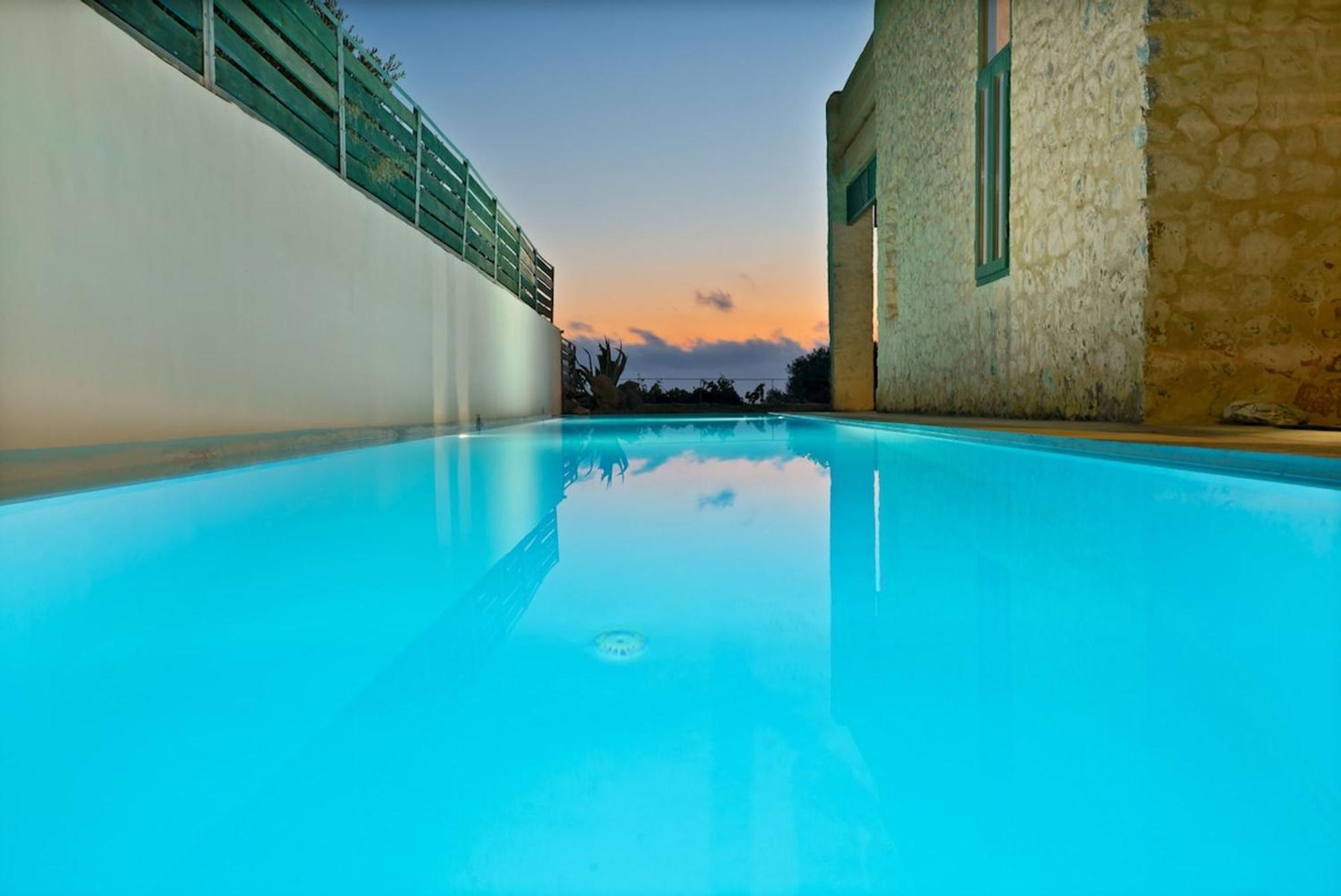 Villa Mediterranea, With Heated Pool Livadia  Εξωτερικό φωτογραφία